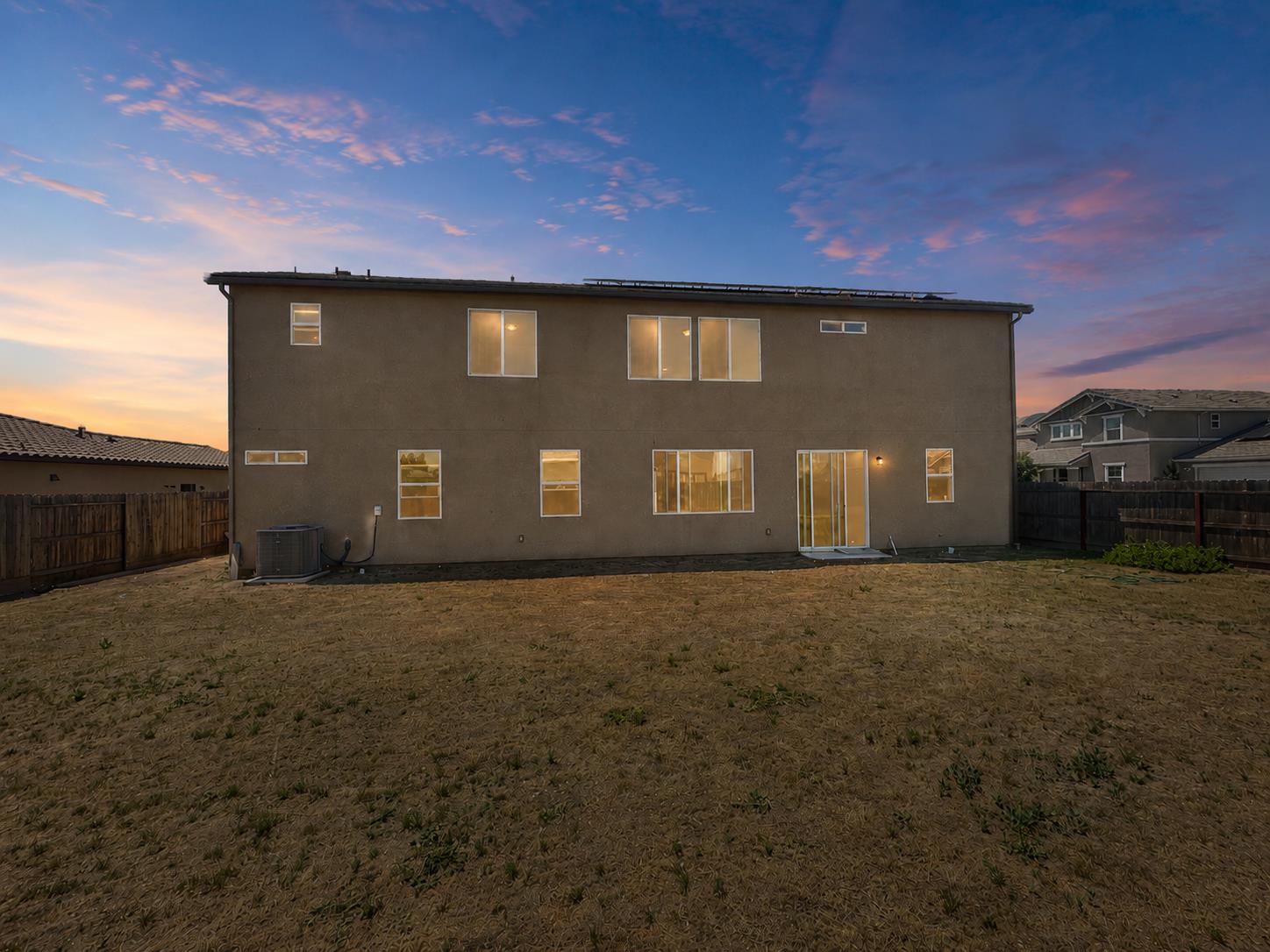 2698 N Arroyo Ave, Fresno, CA 93727