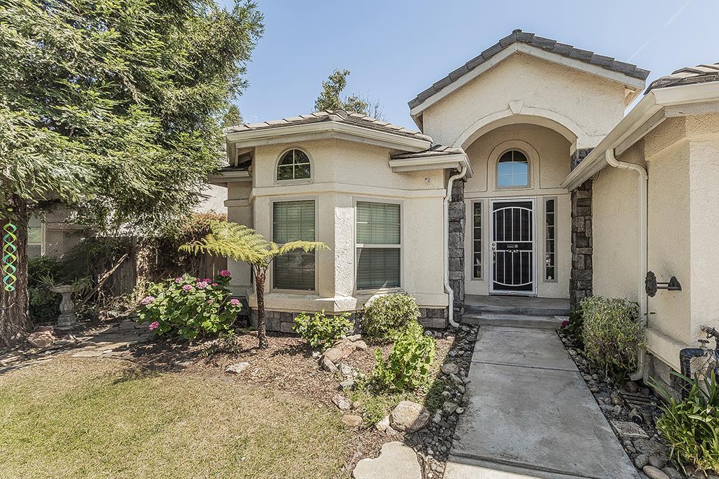 6589 E Michigan Ave, Fresno, CA 93727
