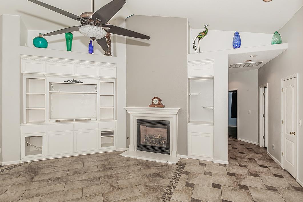 6589 E Michigan Ave, Fresno, CA 93727