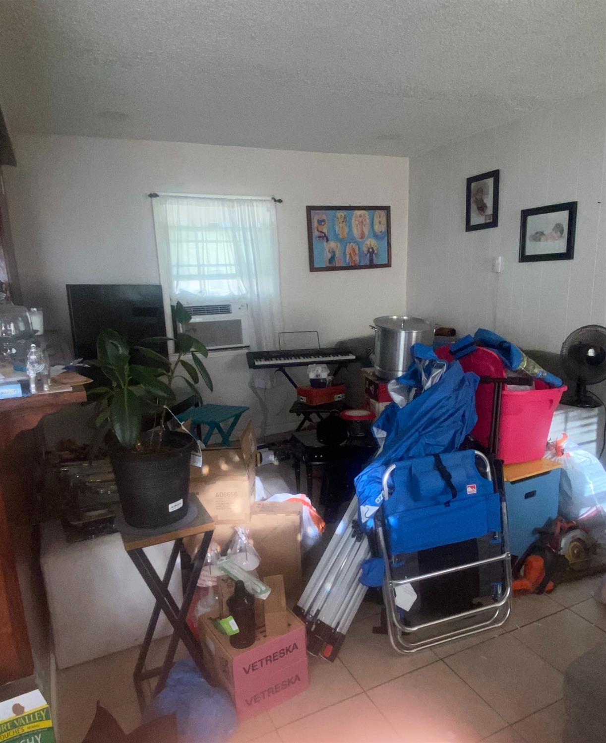 2037 S Hazelwood Blvd, Fresno, CA 93702