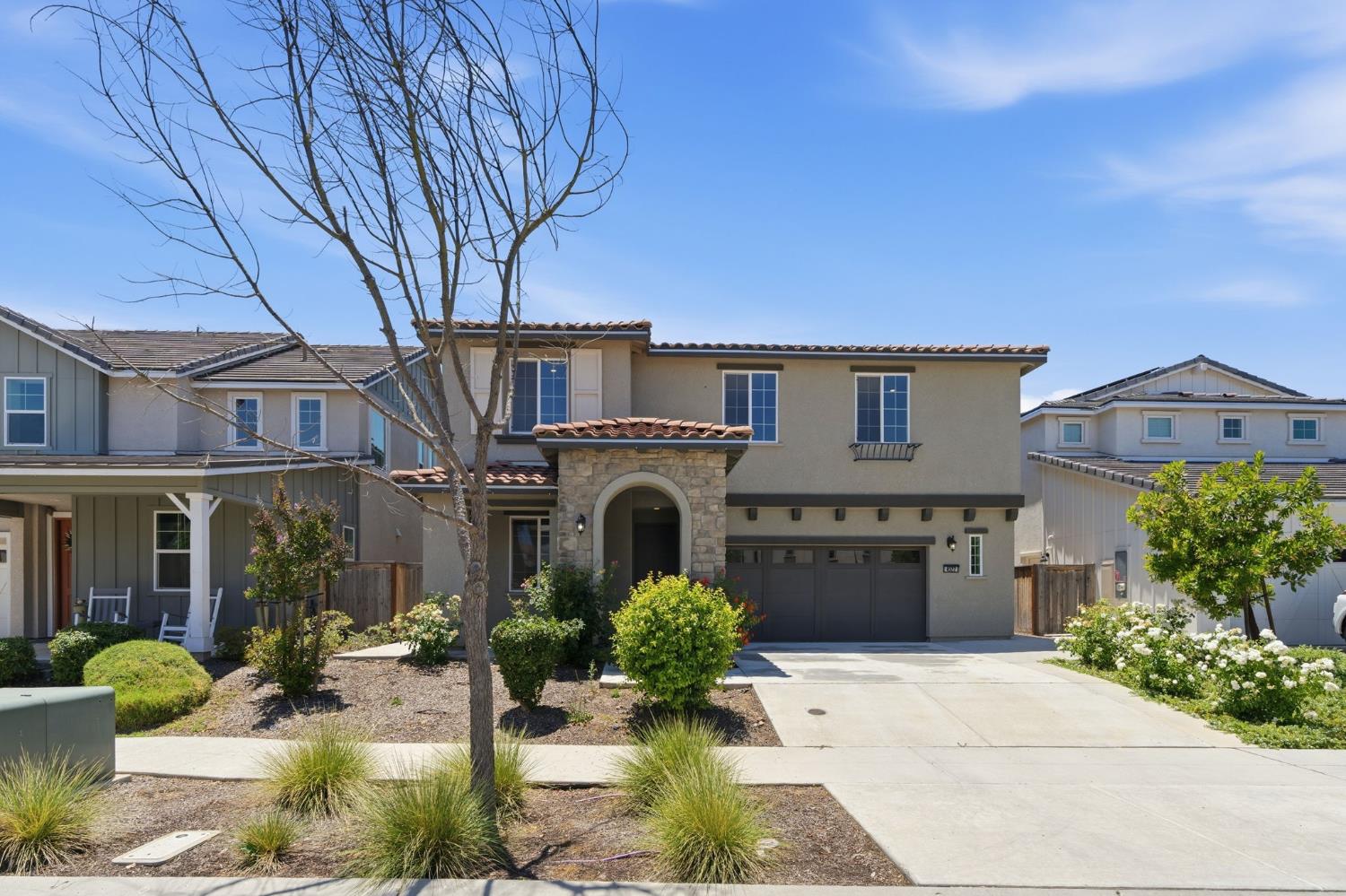 4322 Hillside Rd, Madera, CA 93636