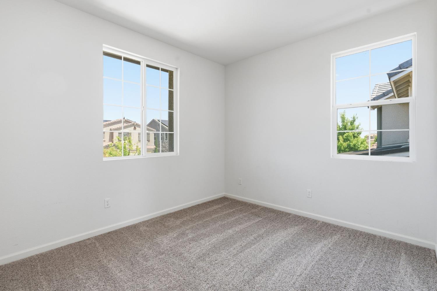 4322 Hillside Rd, Madera, CA 93636