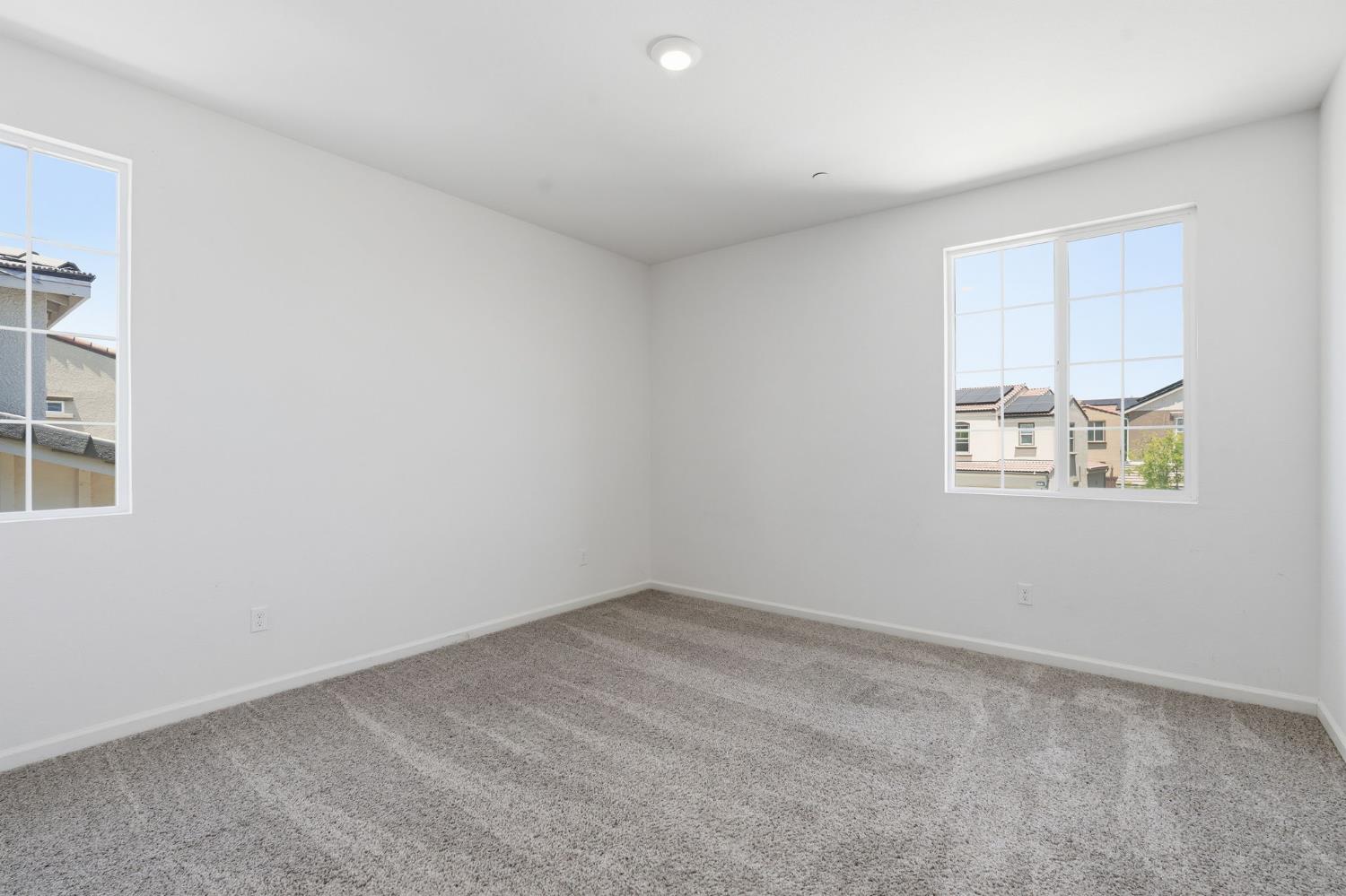 4322 Hillside Rd, Madera, CA 93636