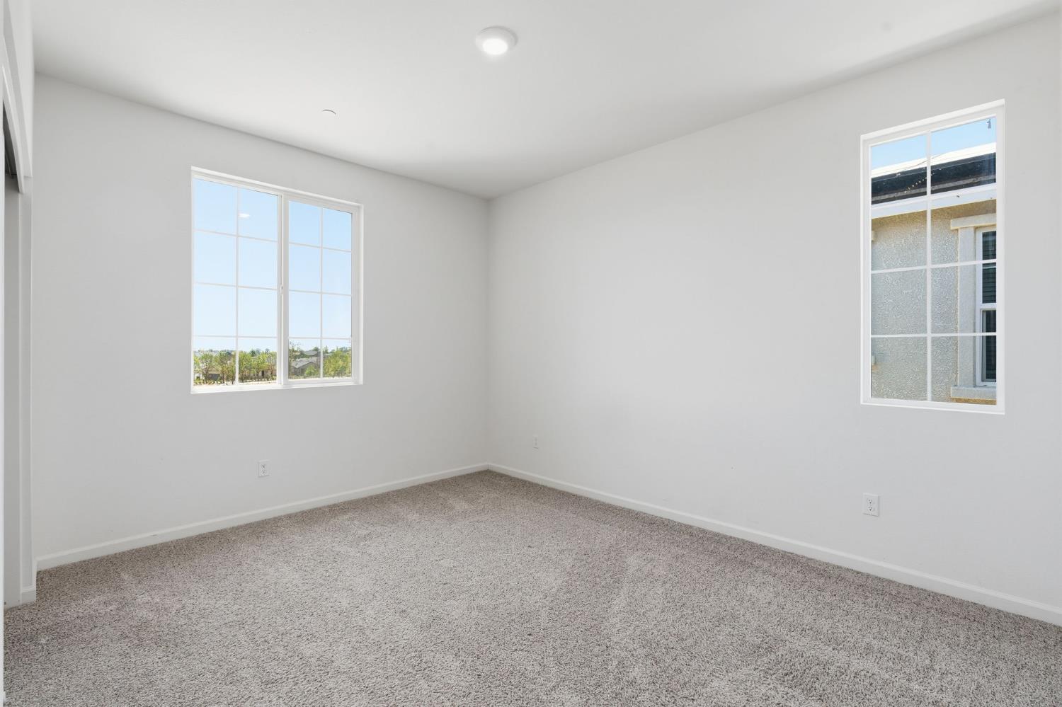 4322 Hillside Rd, Madera, CA 93636