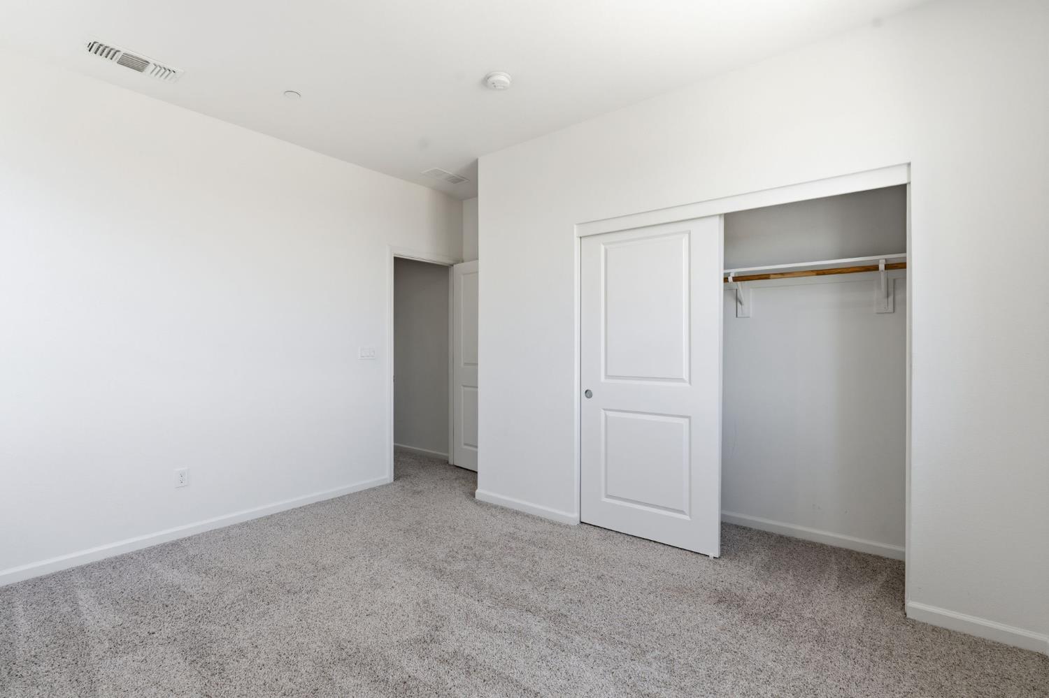 4322 Hillside Rd, Madera, CA 93636