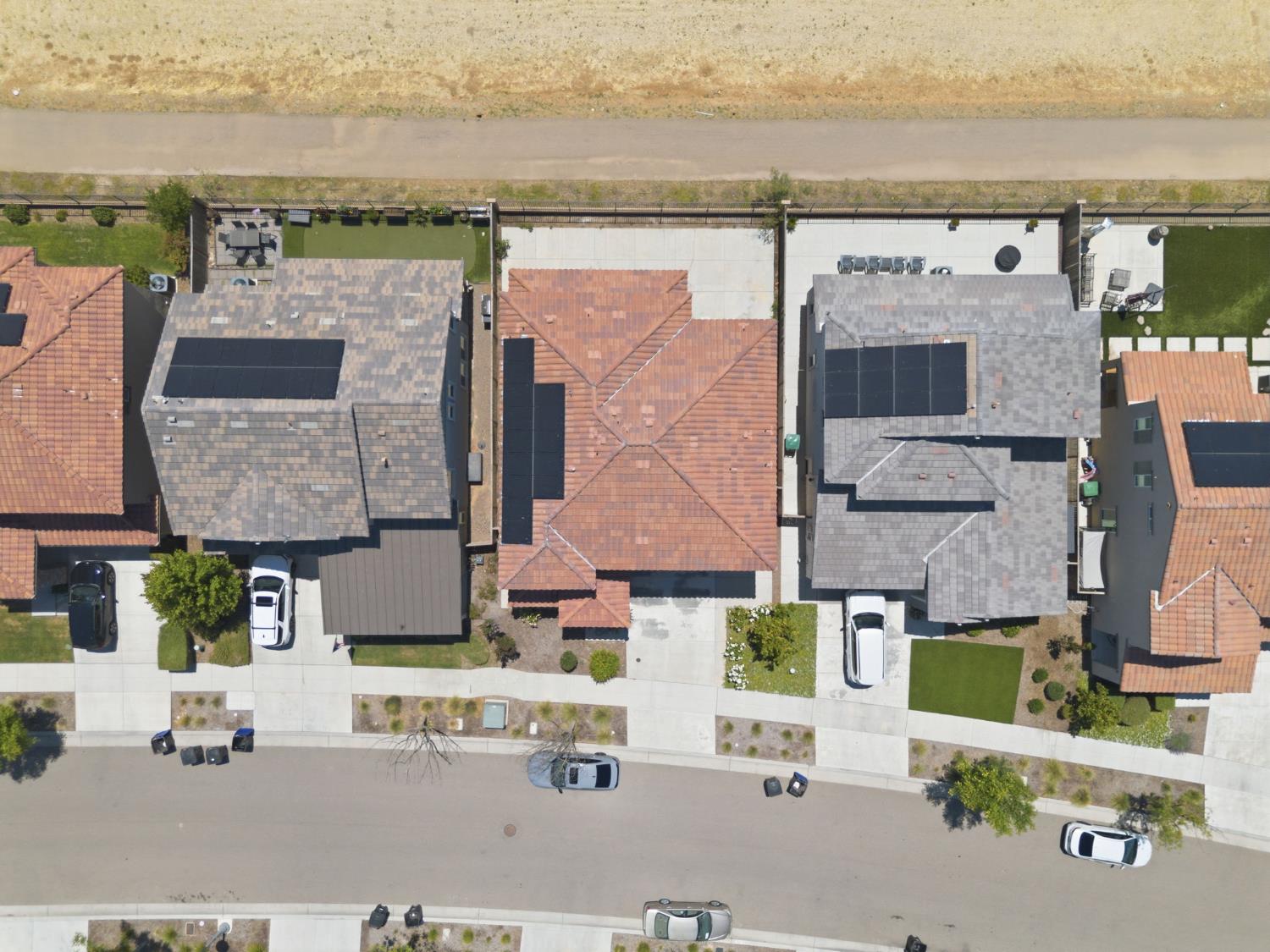 4322 Hillside Rd, Madera, CA 93636