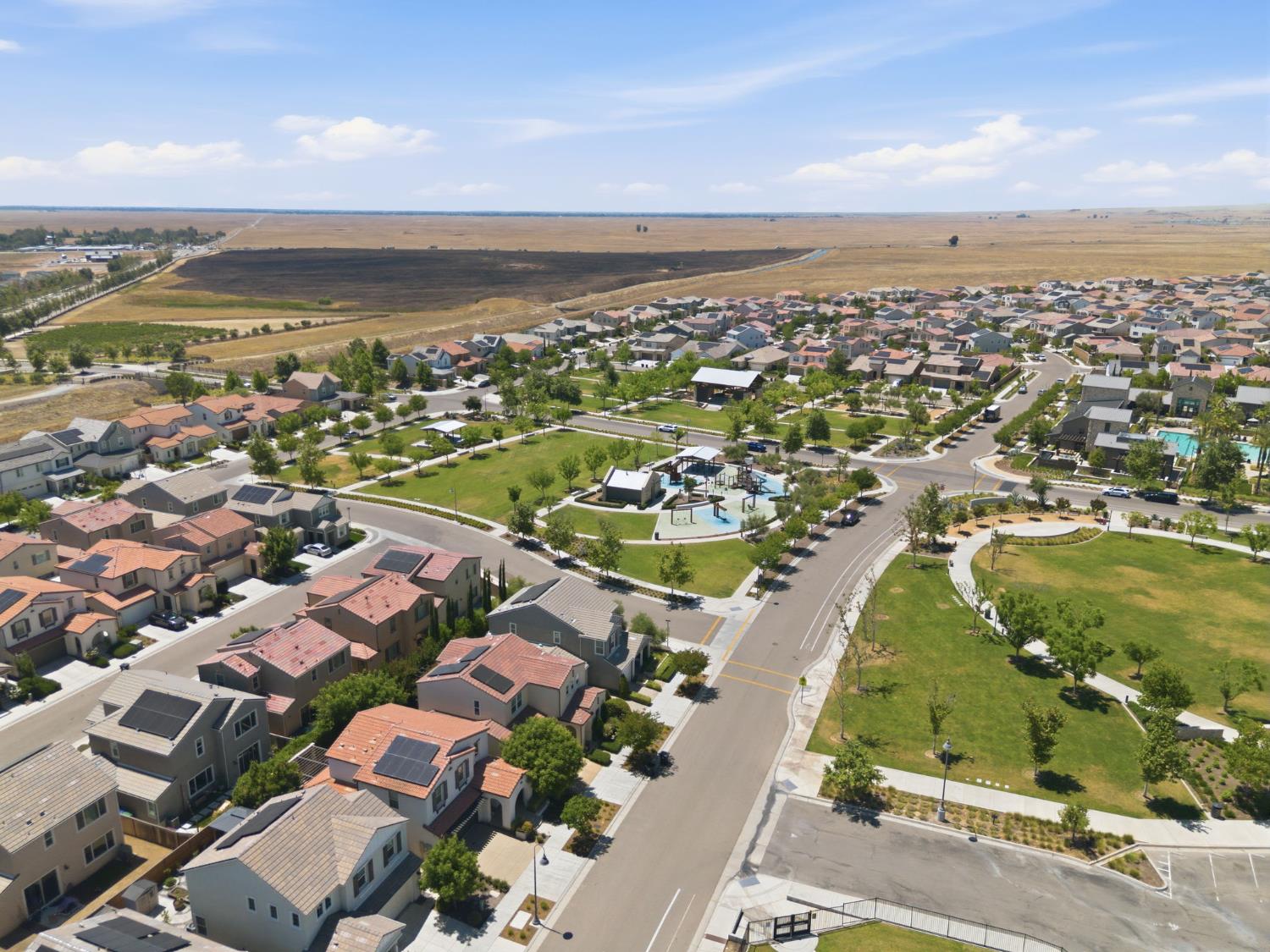 4322 Hillside Rd, Madera, CA 93636