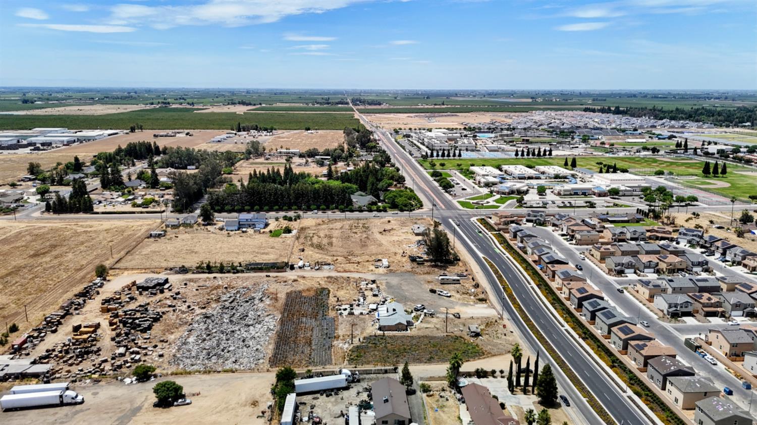 6355 W Ashlan Ave, Fresno, CA 93723