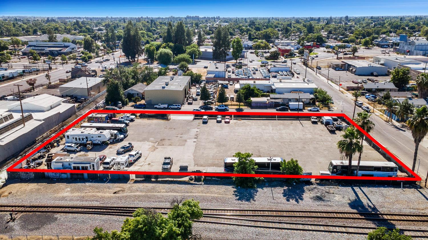 1206 N Effie St, Fresno, CA 93703