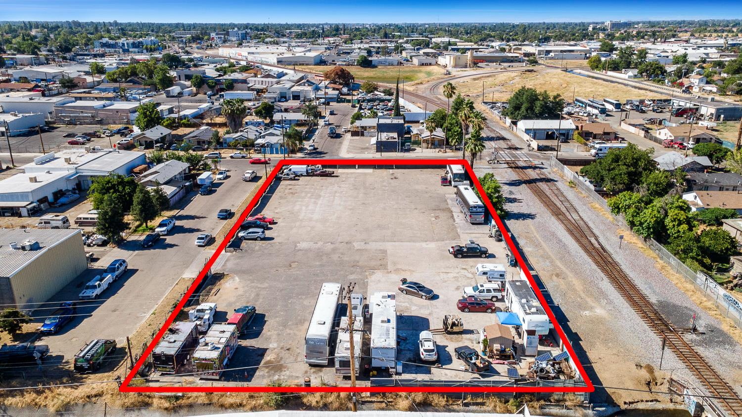 1206 N Effie St, Fresno, CA 93703