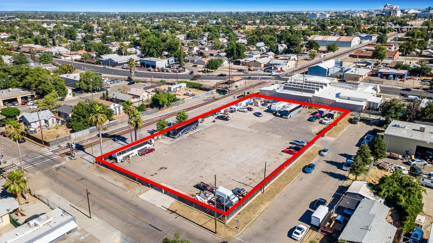 1206 N Effie St, Fresno, CA 93703