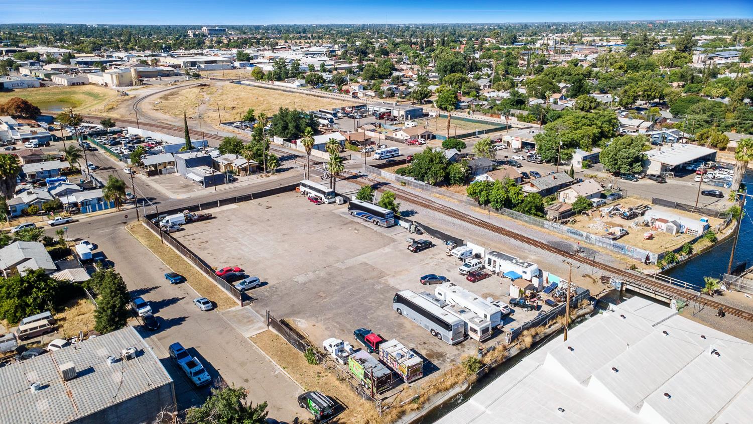 1206 N Effie St, Fresno, CA 93703