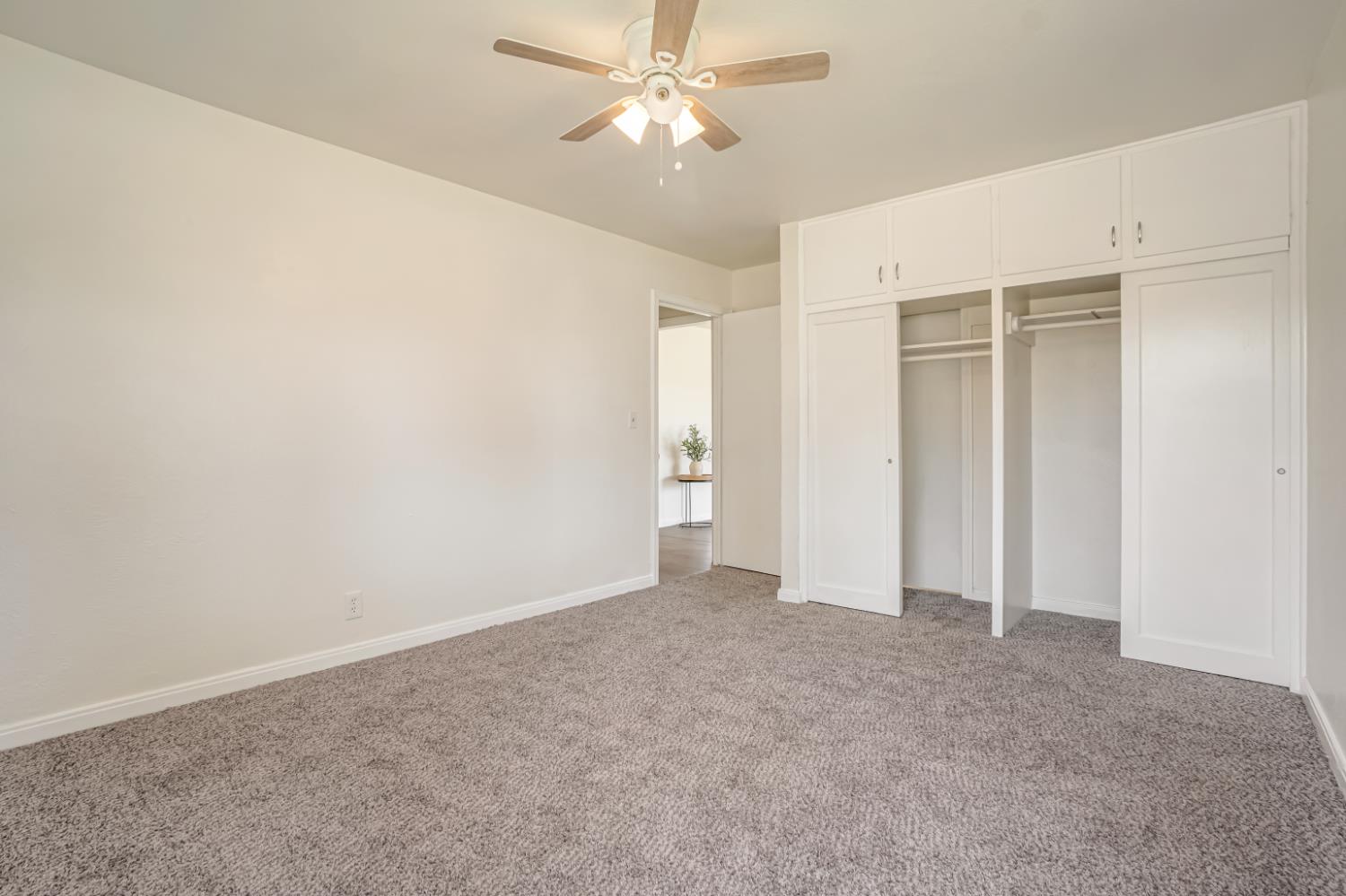1422 W Flint Way, Fresno, CA 93705