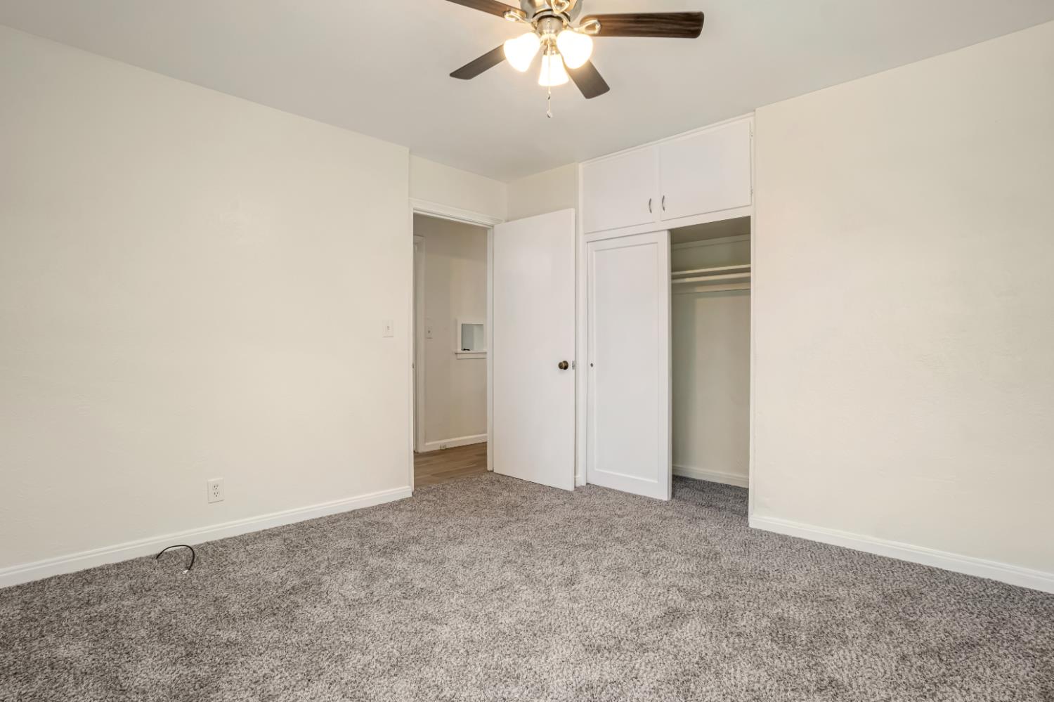 1422 W Flint Way, Fresno, CA 93705