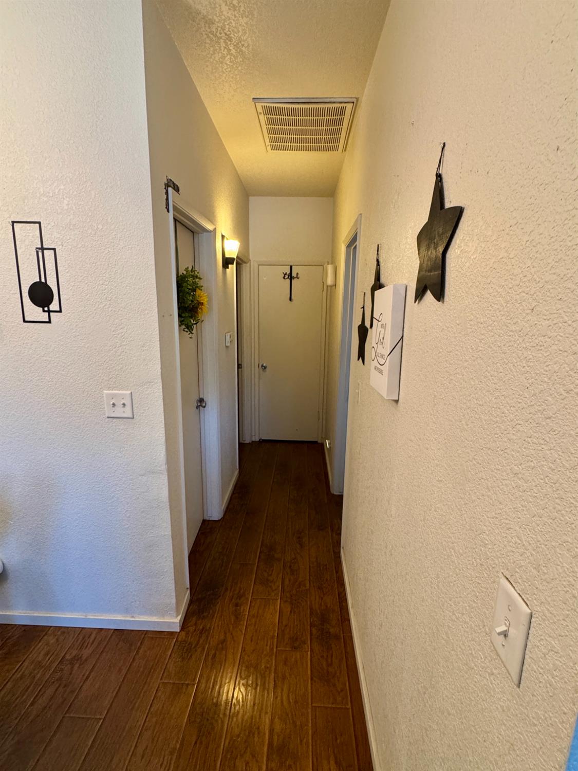 474 7Th St #101, Clovis, CA 93612