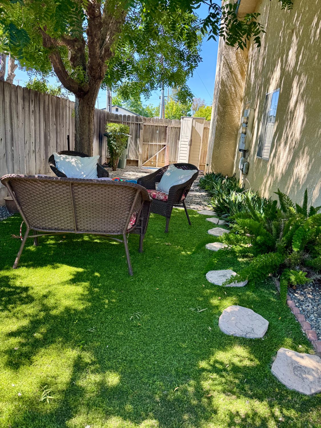 474 7Th St #101, Clovis, CA 93612