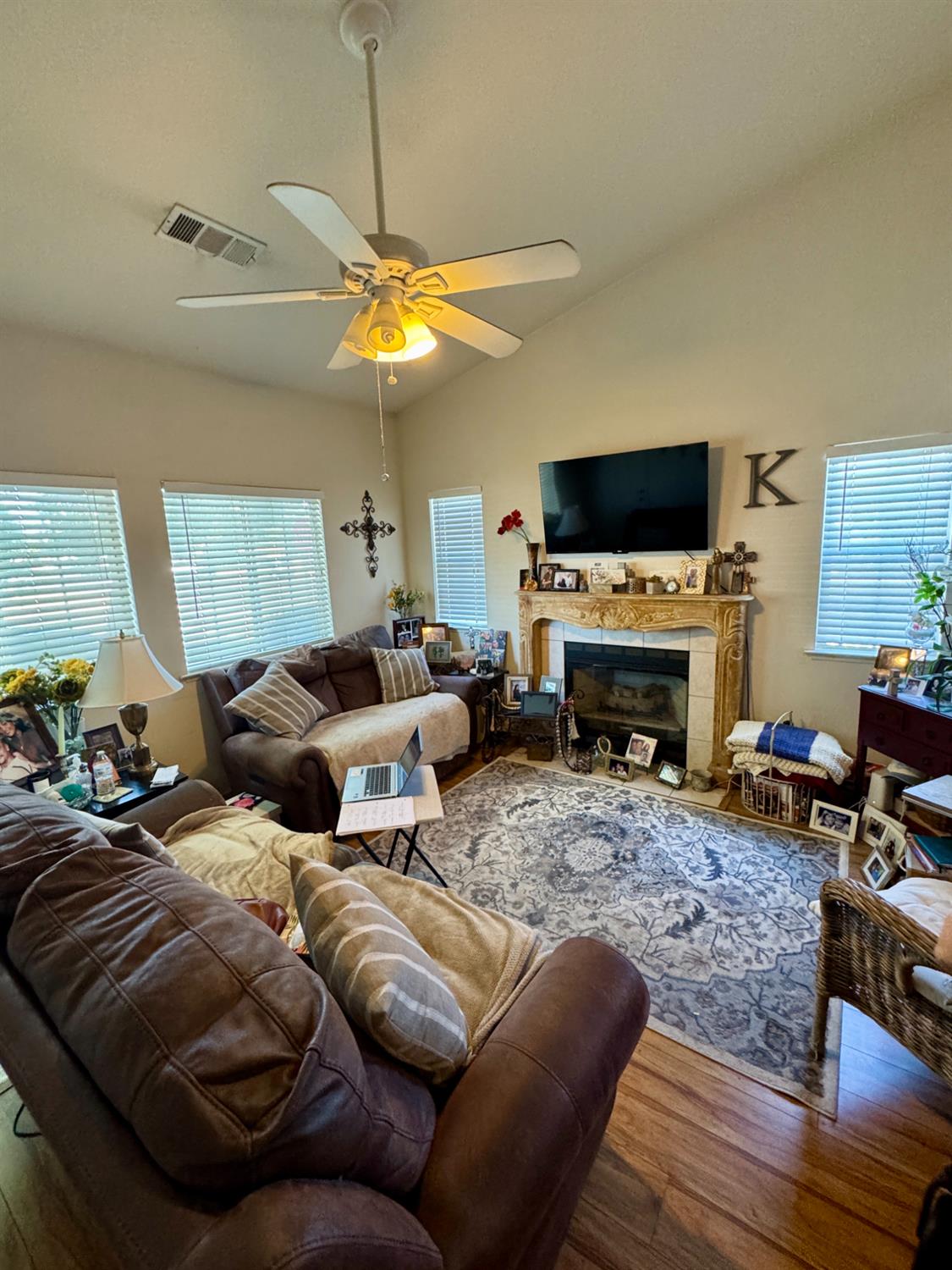 474 7Th St #101, Clovis, CA 93612