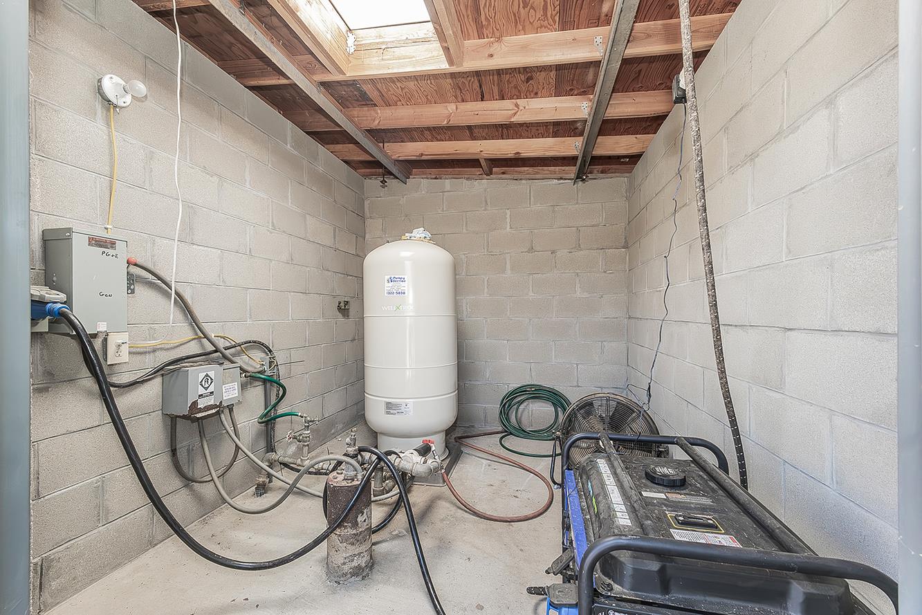 22085 Watts Valley Rd, Sanger, CA 93657