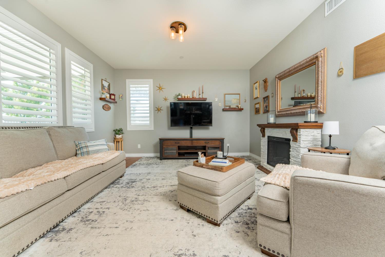 1128 Caddie Loop, Lemoore, CA 93245