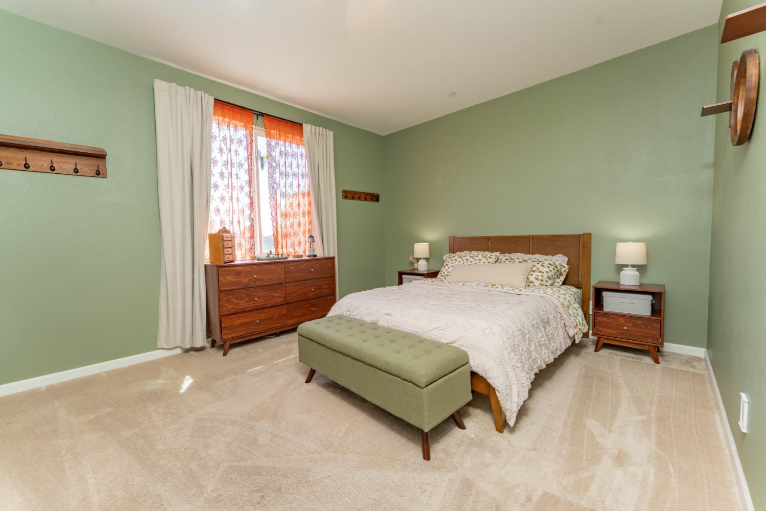 1128 Caddie Loop, Lemoore, CA 93245