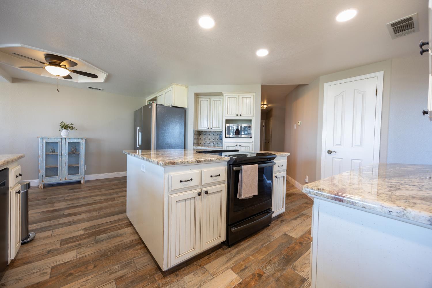 41101 Lilley Mountain Dr, Coarsegold, CA 93614