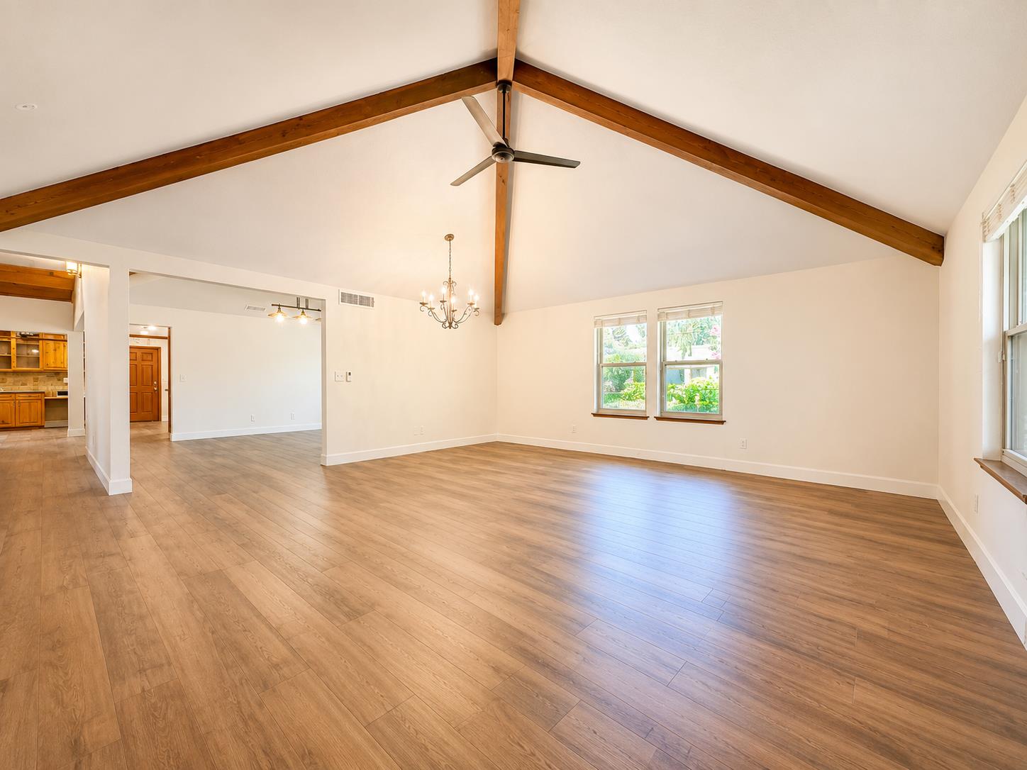 627 E Utah Ave, Fresno, CA 93720