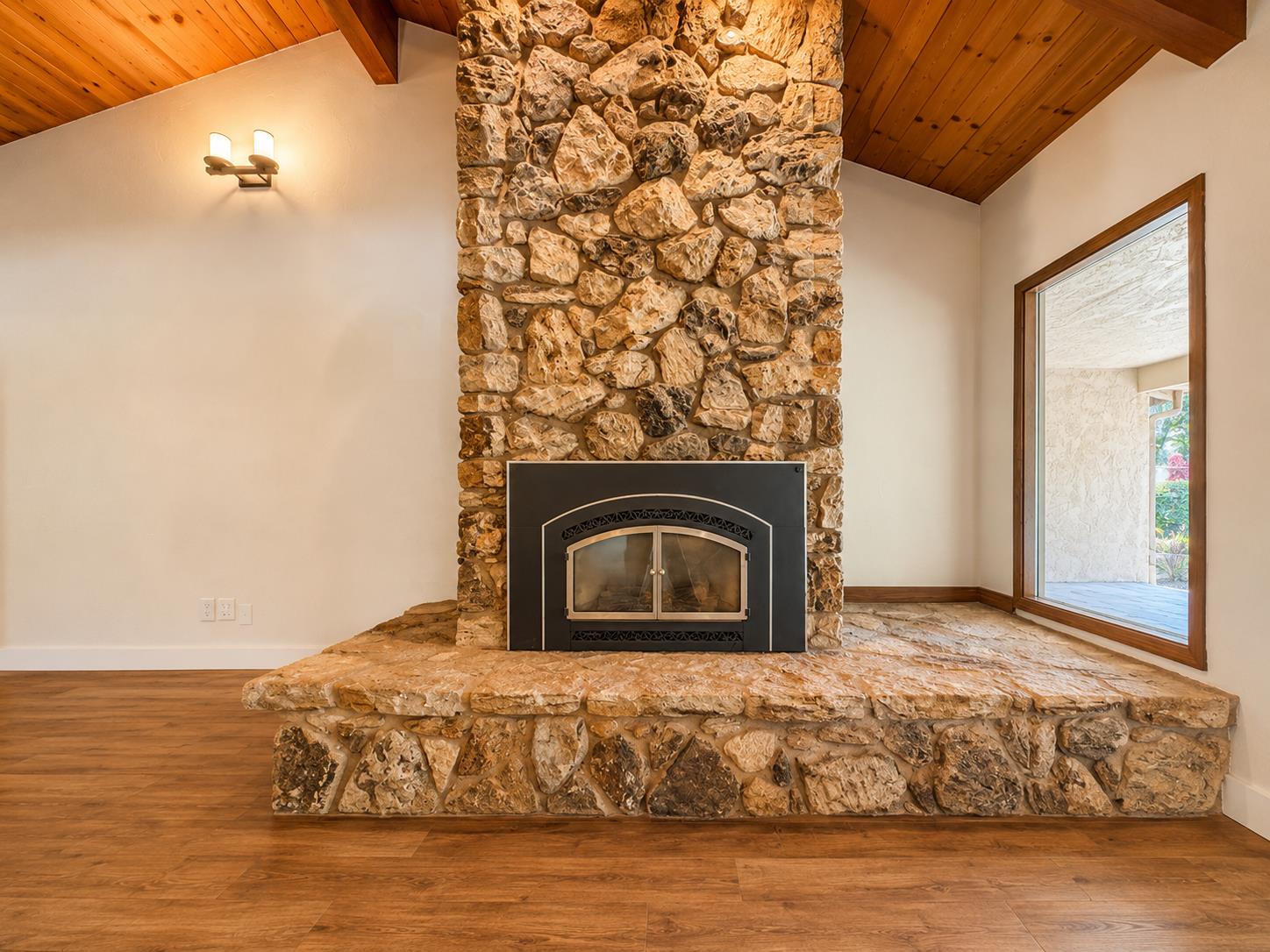 627 E Utah Ave, Fresno, CA 93720