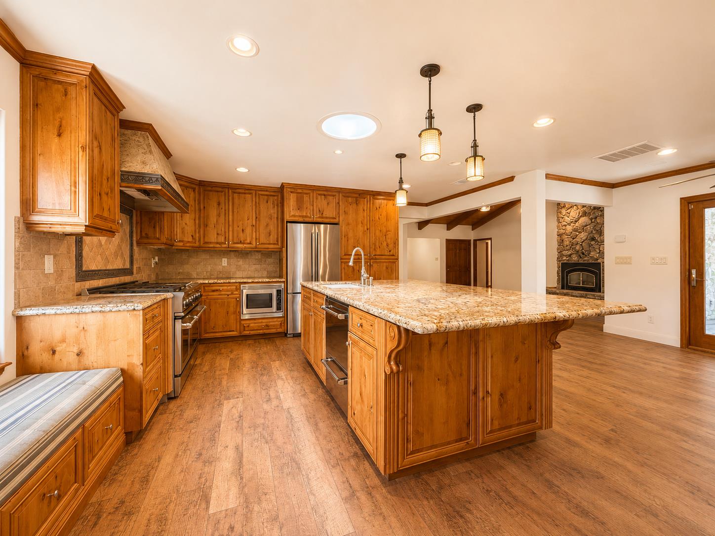627 E Utah Ave, Fresno, CA 93720