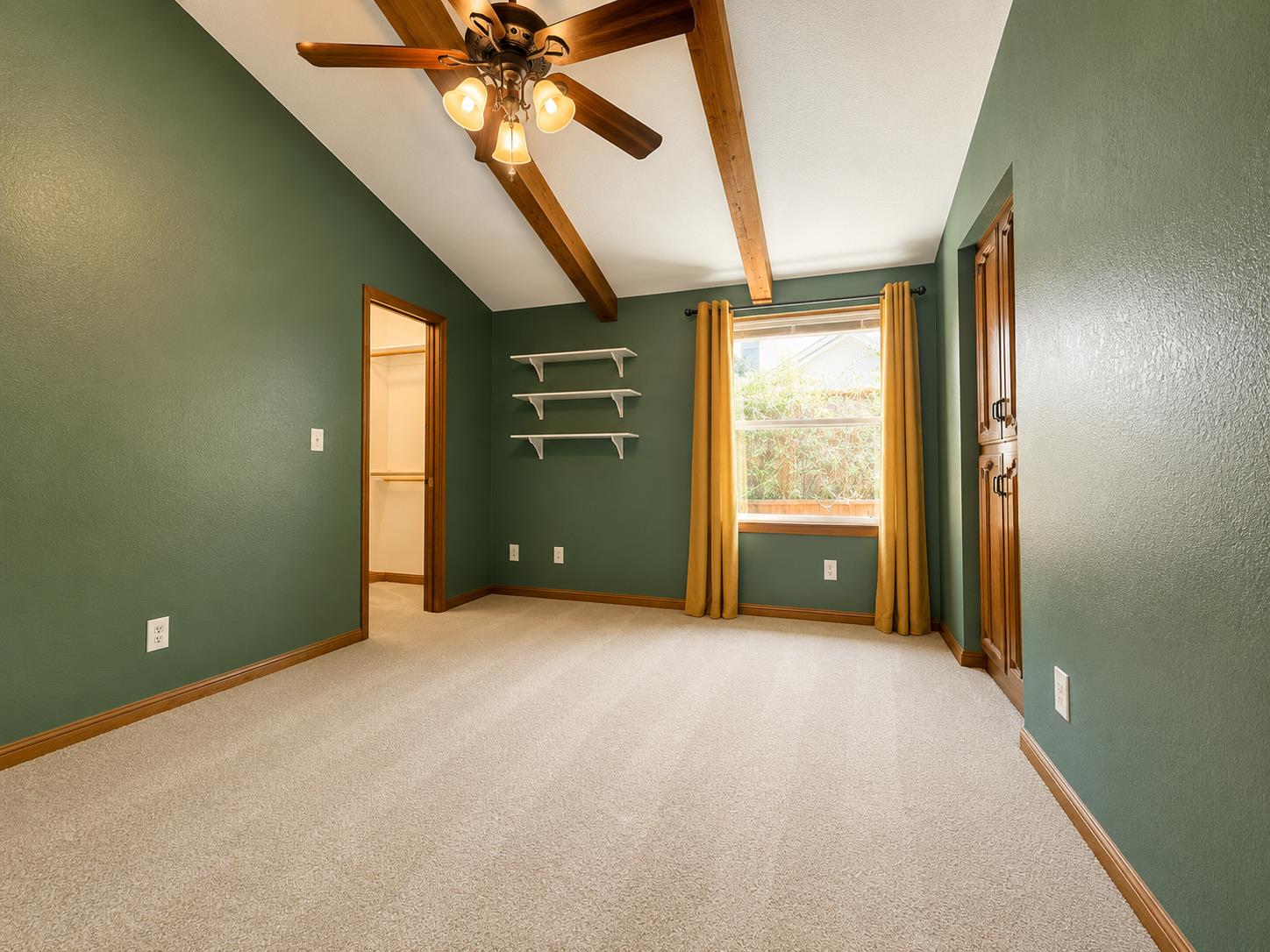 627 E Utah Ave, Fresno, CA 93720