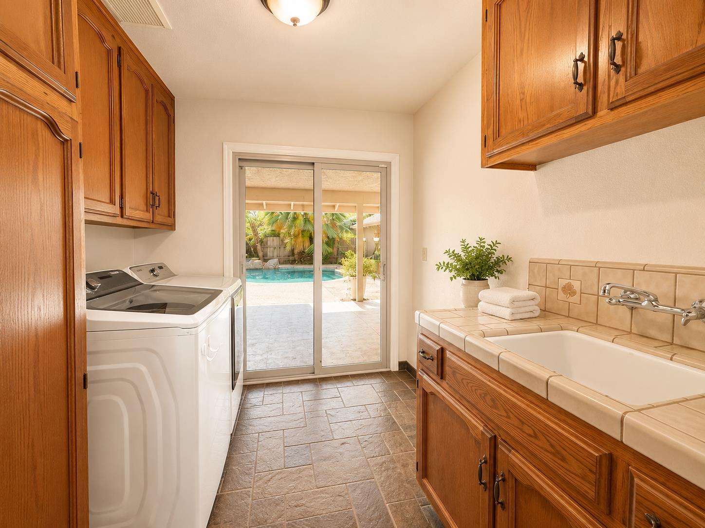 627 E Utah Ave, Fresno, CA 93720