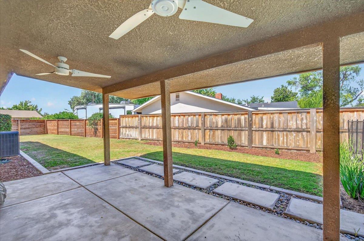 5507 N 6th St, Fresno, CA 93710