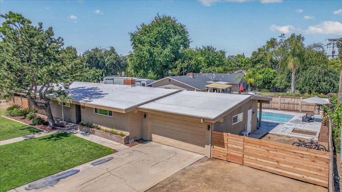 5507 N 6th St, Fresno, CA 93710