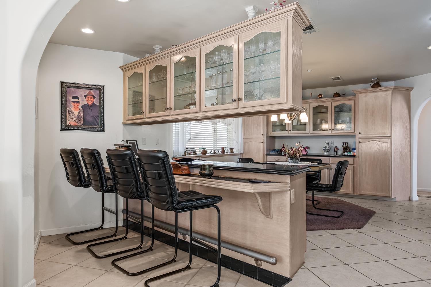 4924 N Arthur Ave, Fresno, CA 93705