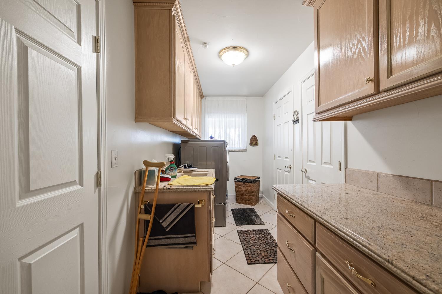 4924 N Arthur Ave, Fresno, CA 93705