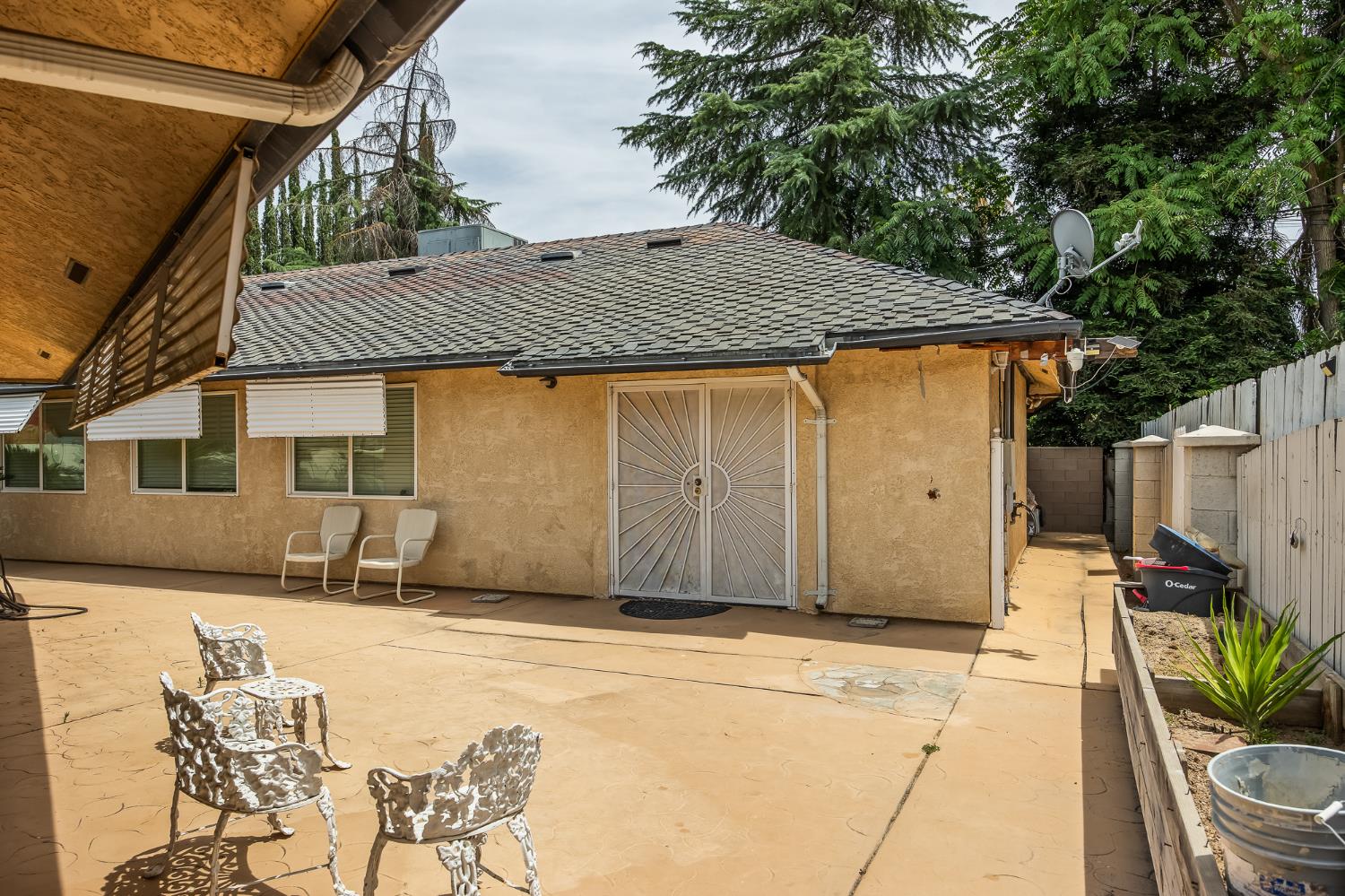 4924 N Arthur Ave, Fresno, CA 93705