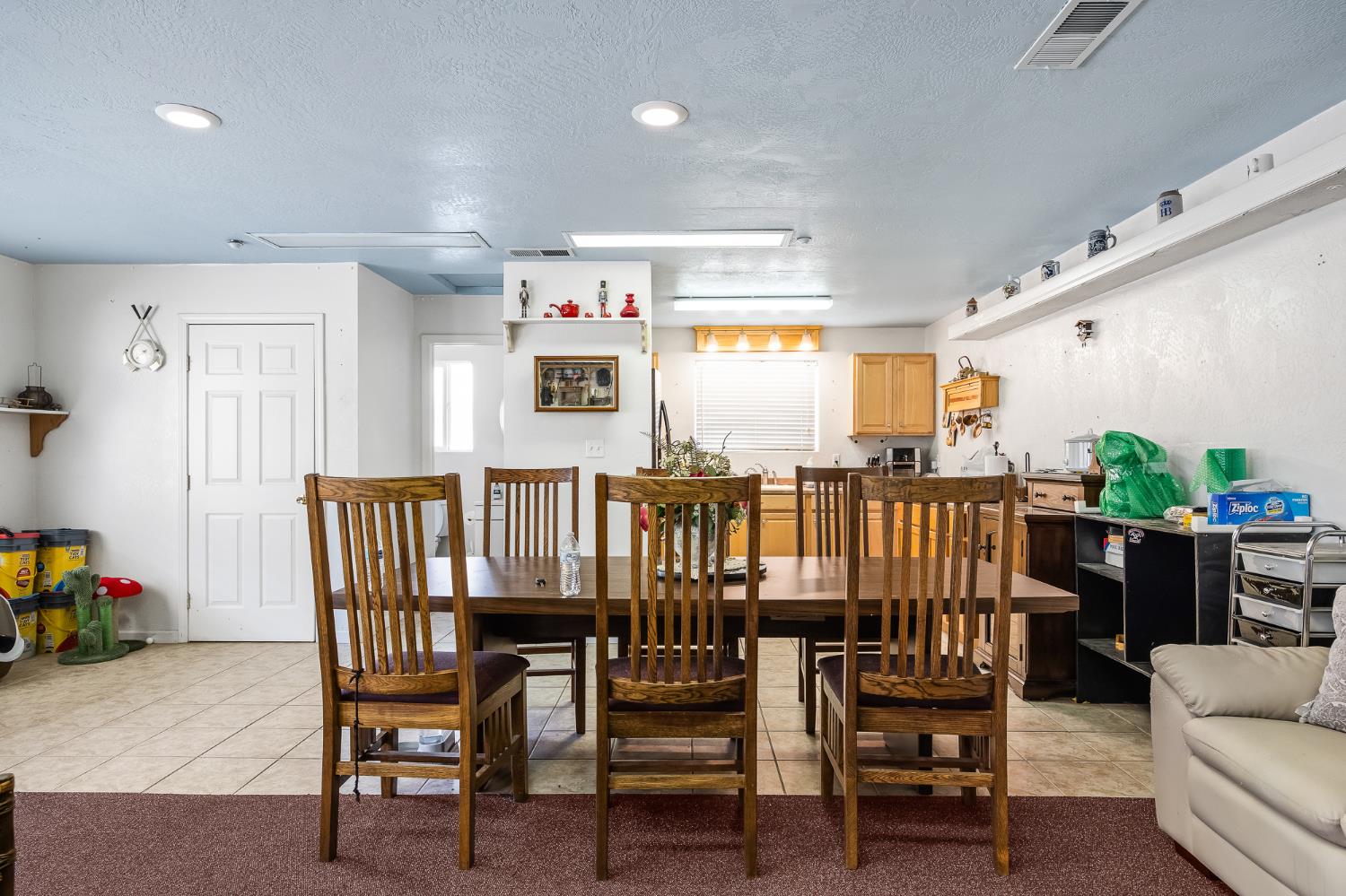 4924 N Arthur Ave, Fresno, CA 93705