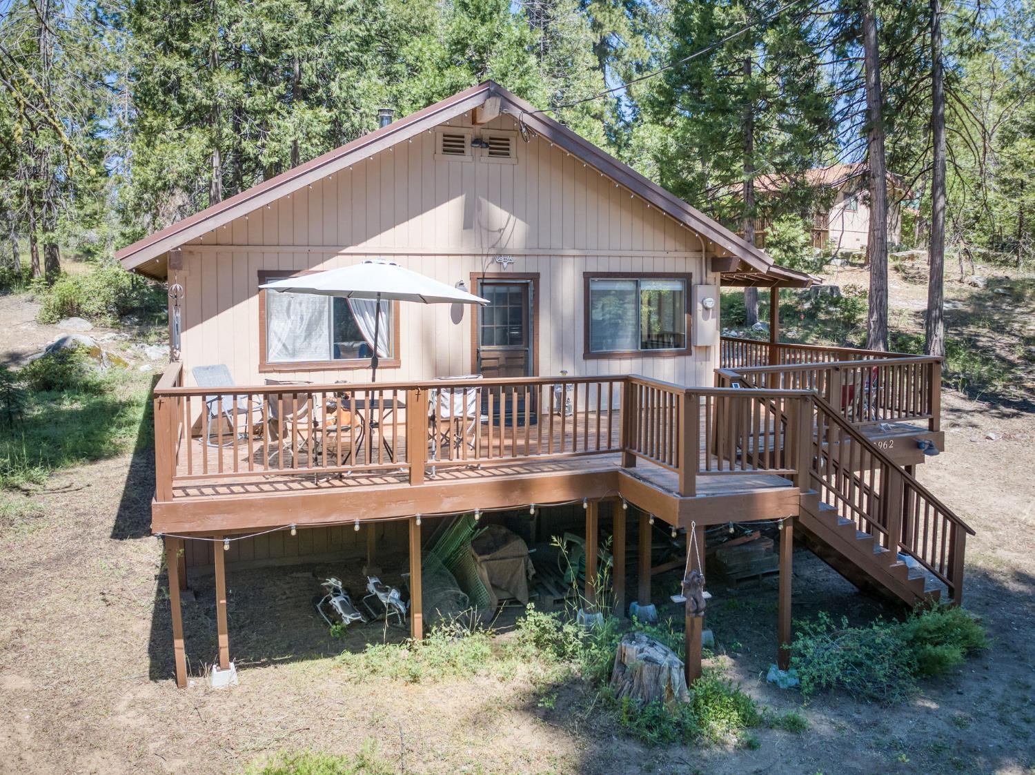 41962 Saddleback Rd, Shaver Lake, CA 93664