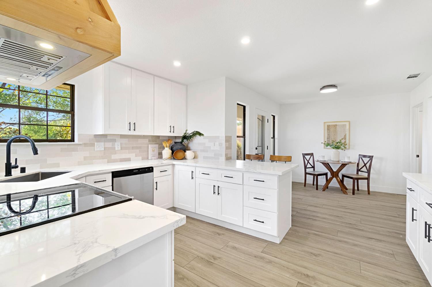 16936 Karen Rd, Madera, CA 93636
