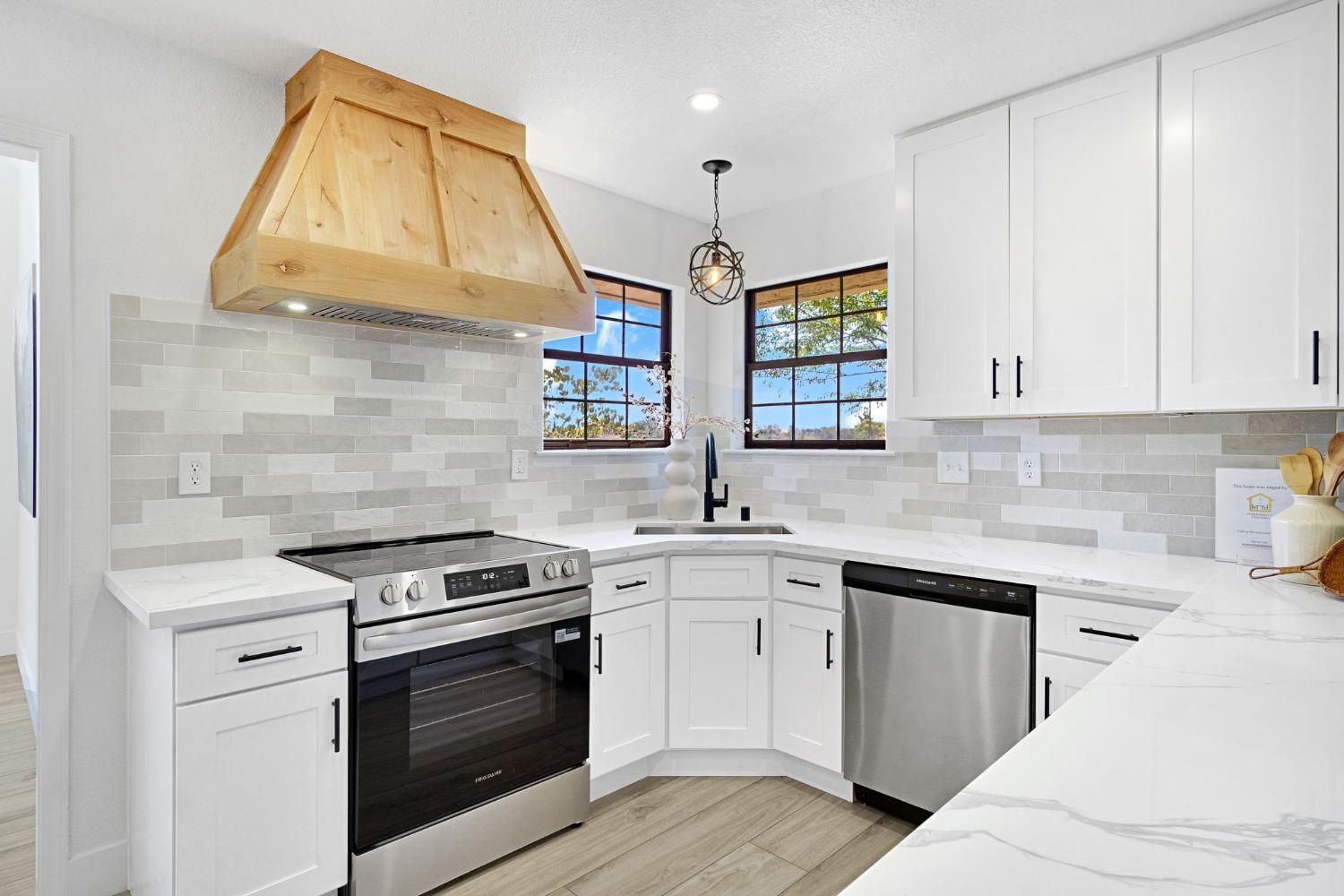 16936 Karen Rd, Madera, CA 93636
