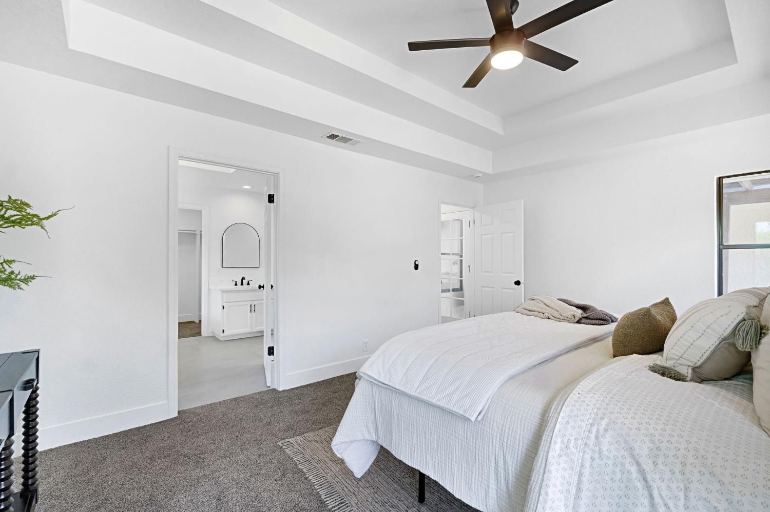 16936 Karen Rd, Madera, CA 93636