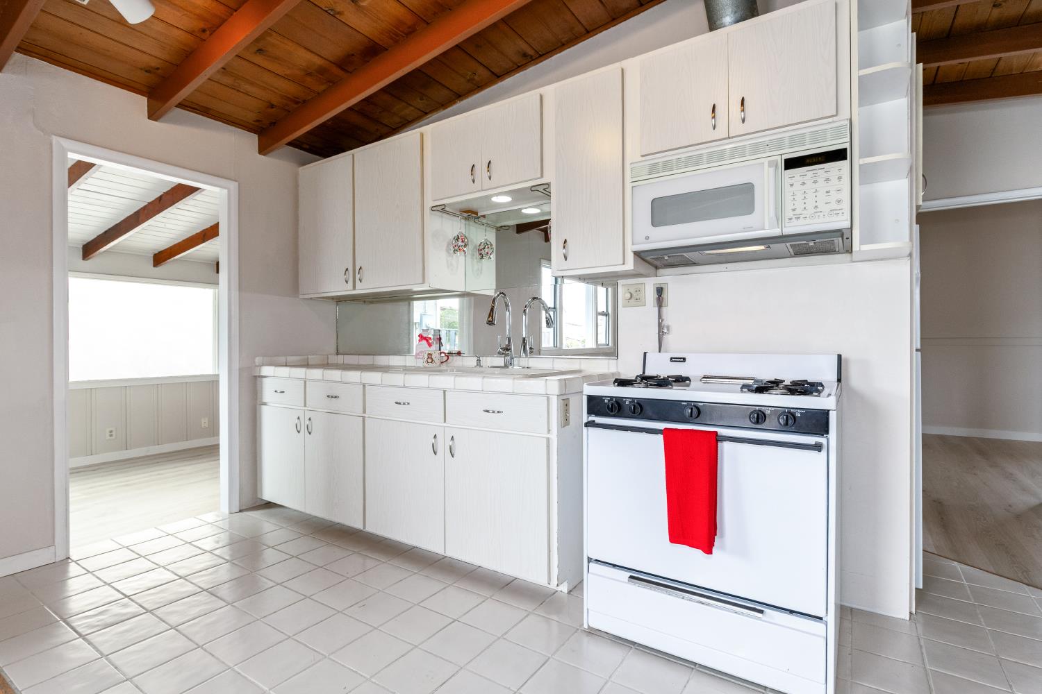 351 Nevis St, Morro Bay, CA 93442
