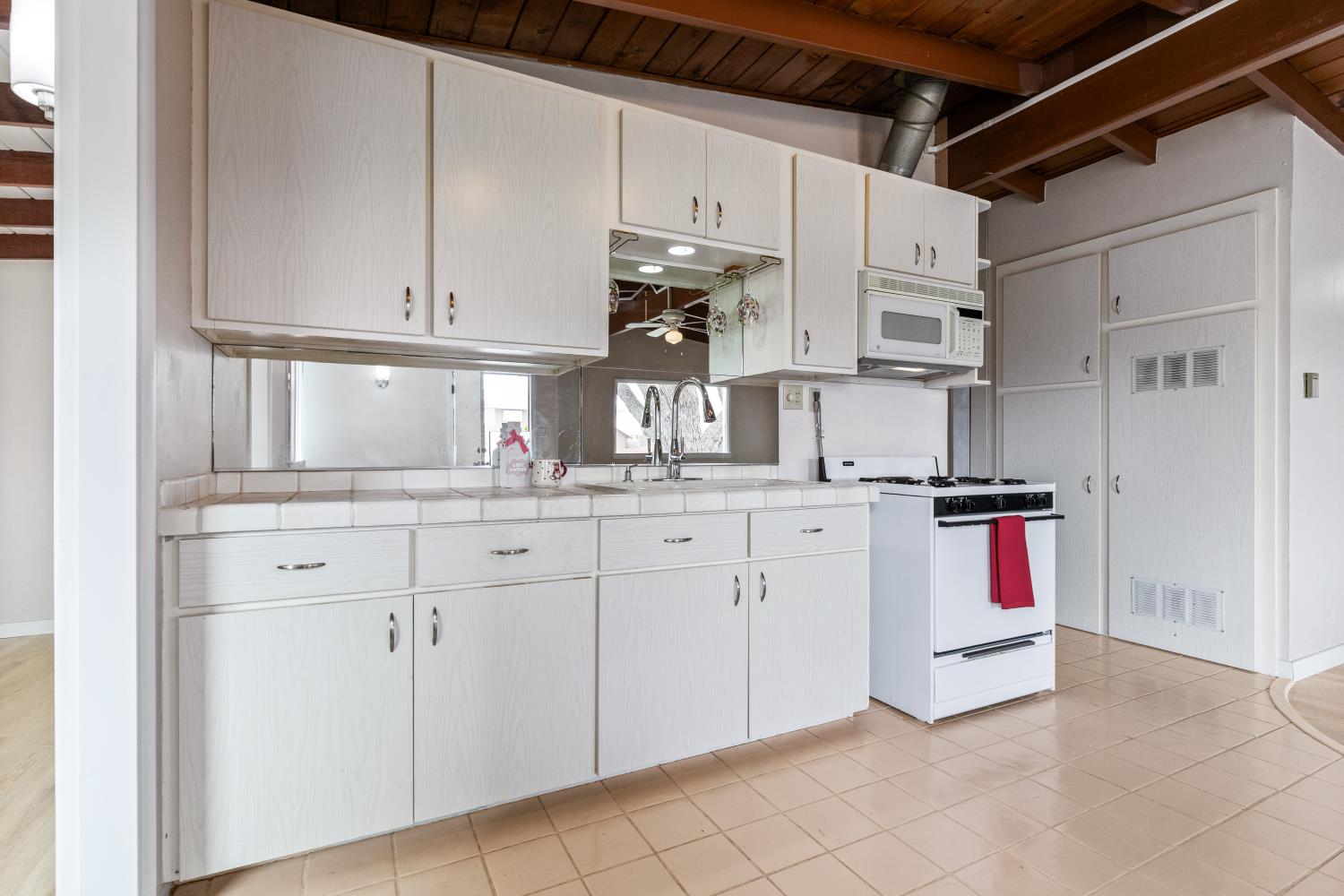 351 Nevis St, Morro Bay, CA 93442