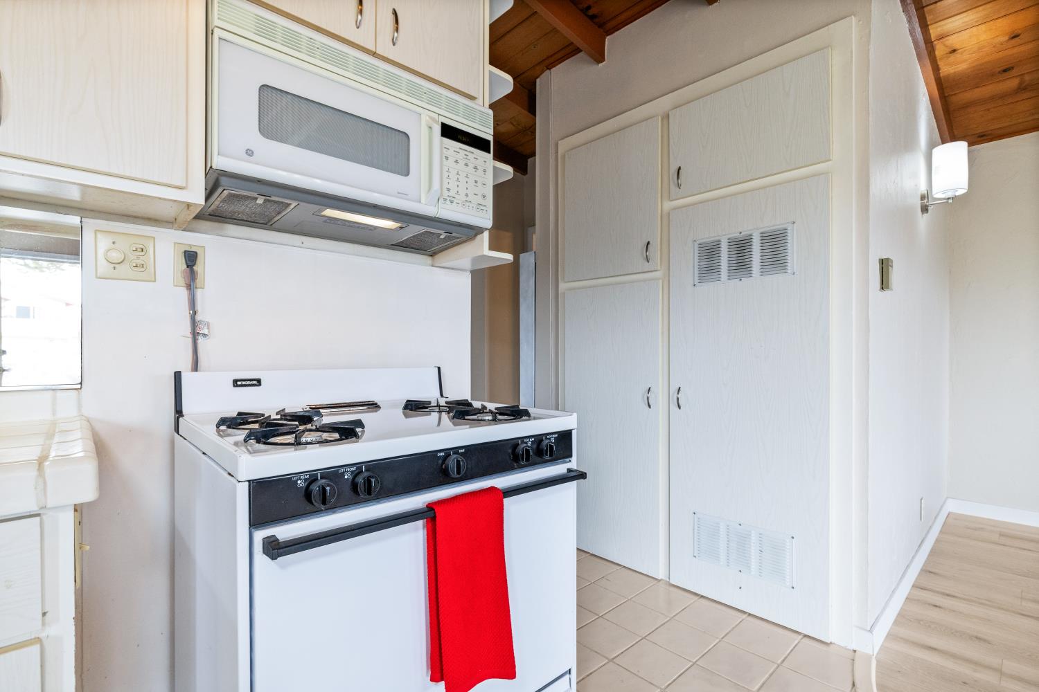 351 Nevis St, Morro Bay, CA 93442
