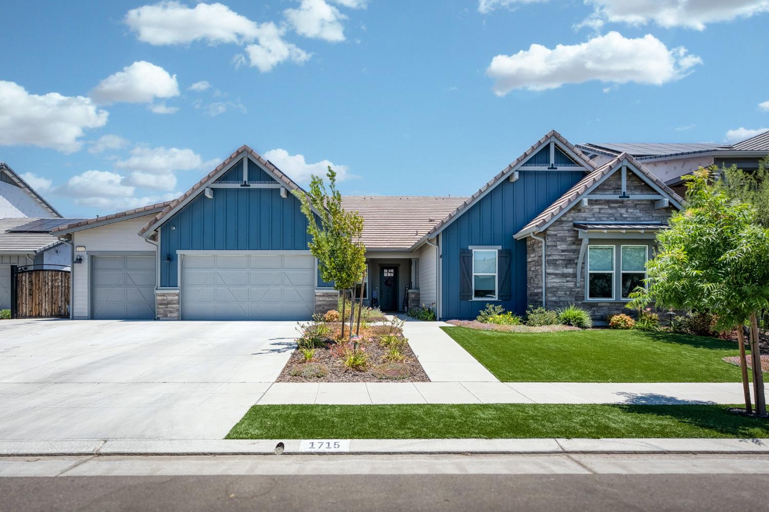 1715 N Renn Ave, Clovis, CA 93619