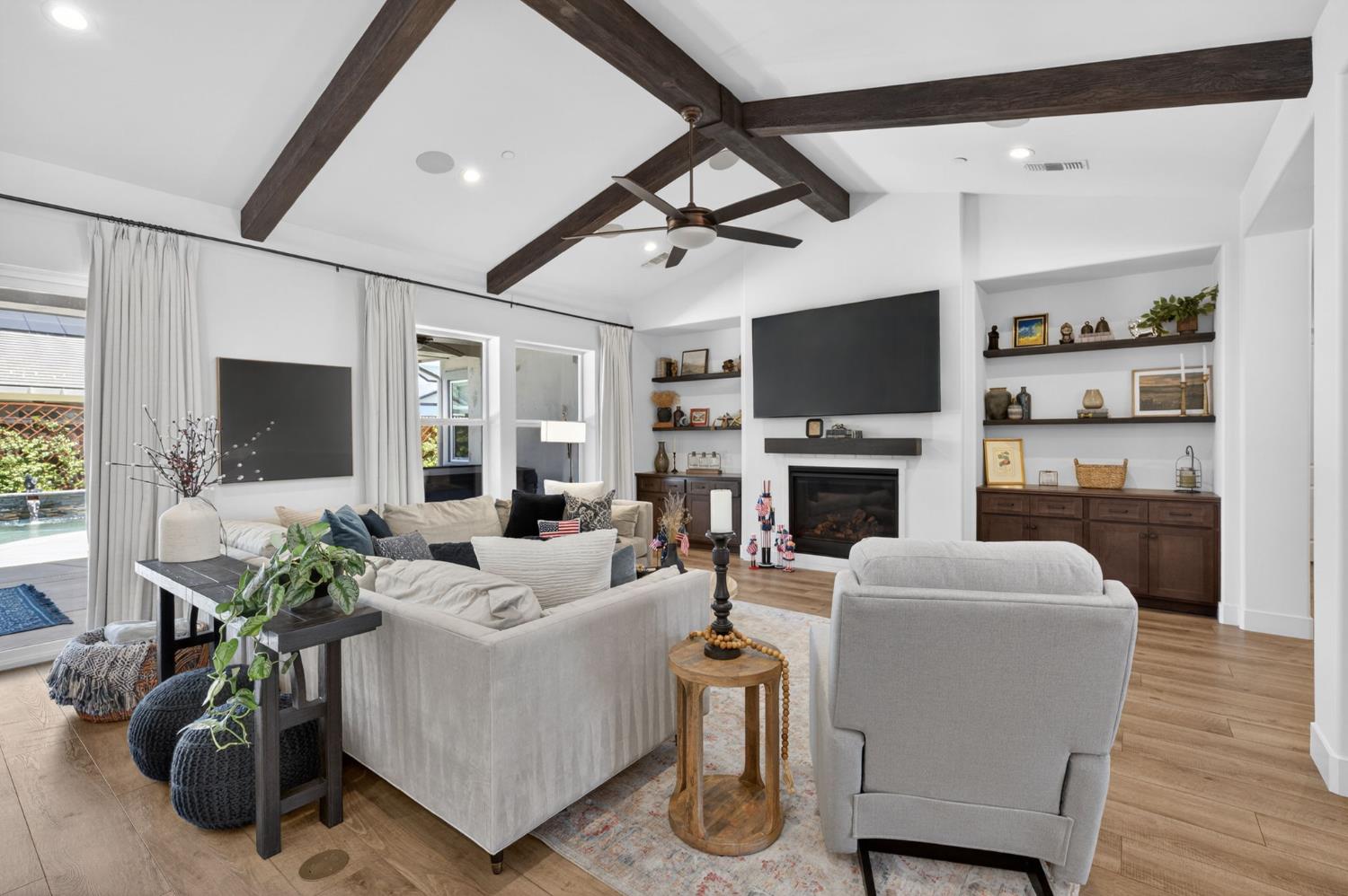 1715 N Renn Ave, Clovis, CA 93619