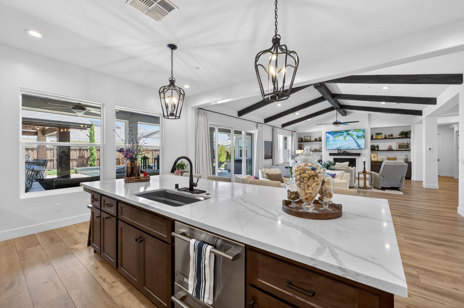 1715 N Renn Ave, Clovis, CA 93619