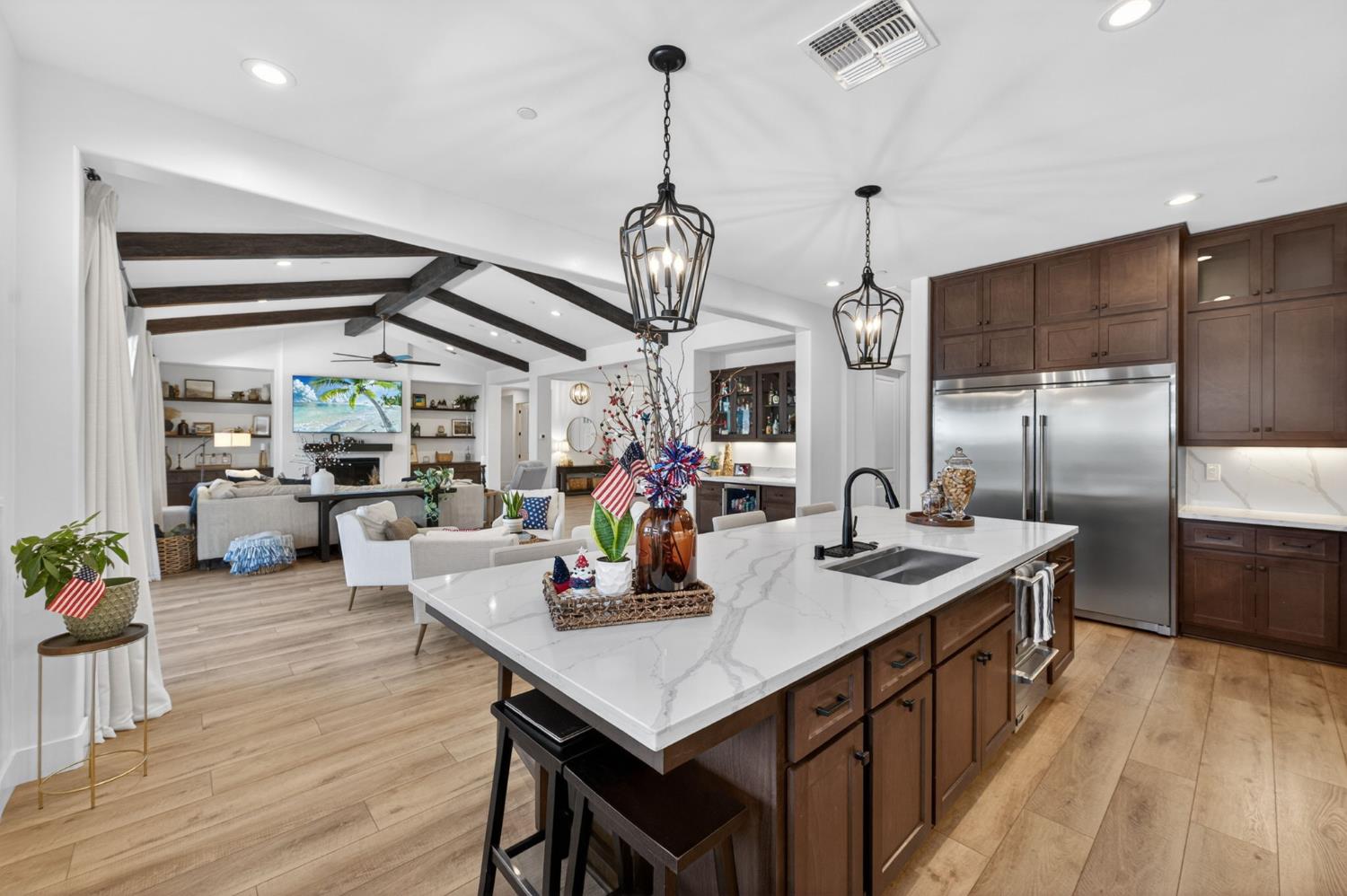 1715 N Renn Ave, Clovis, CA 93619