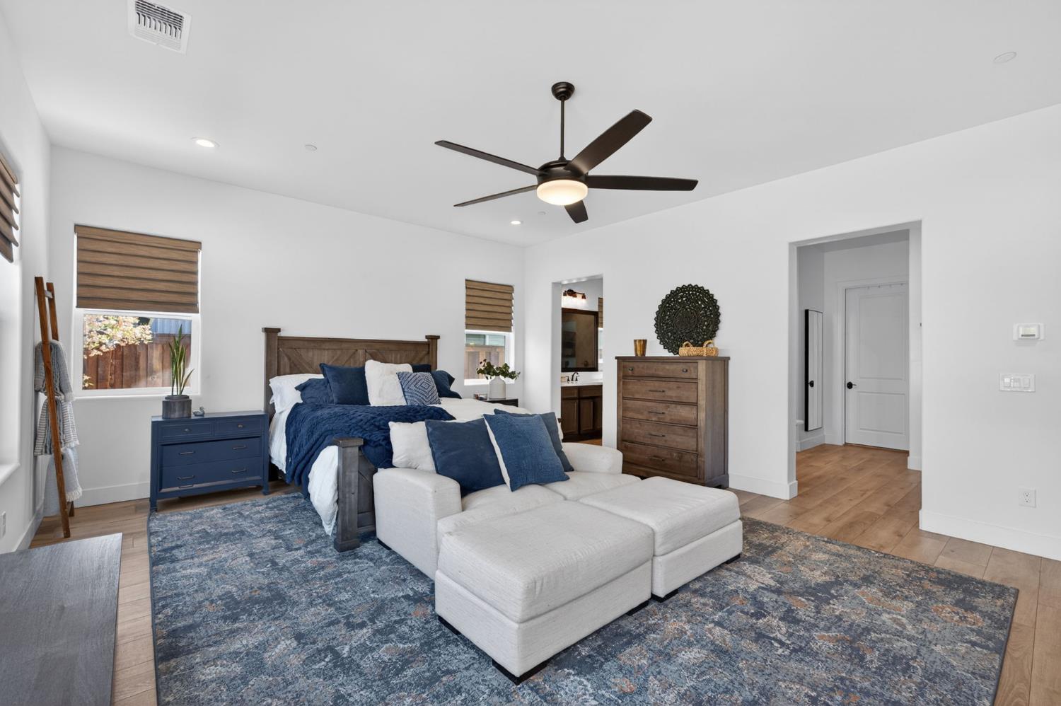 1715 N Renn Ave, Clovis, CA 93619