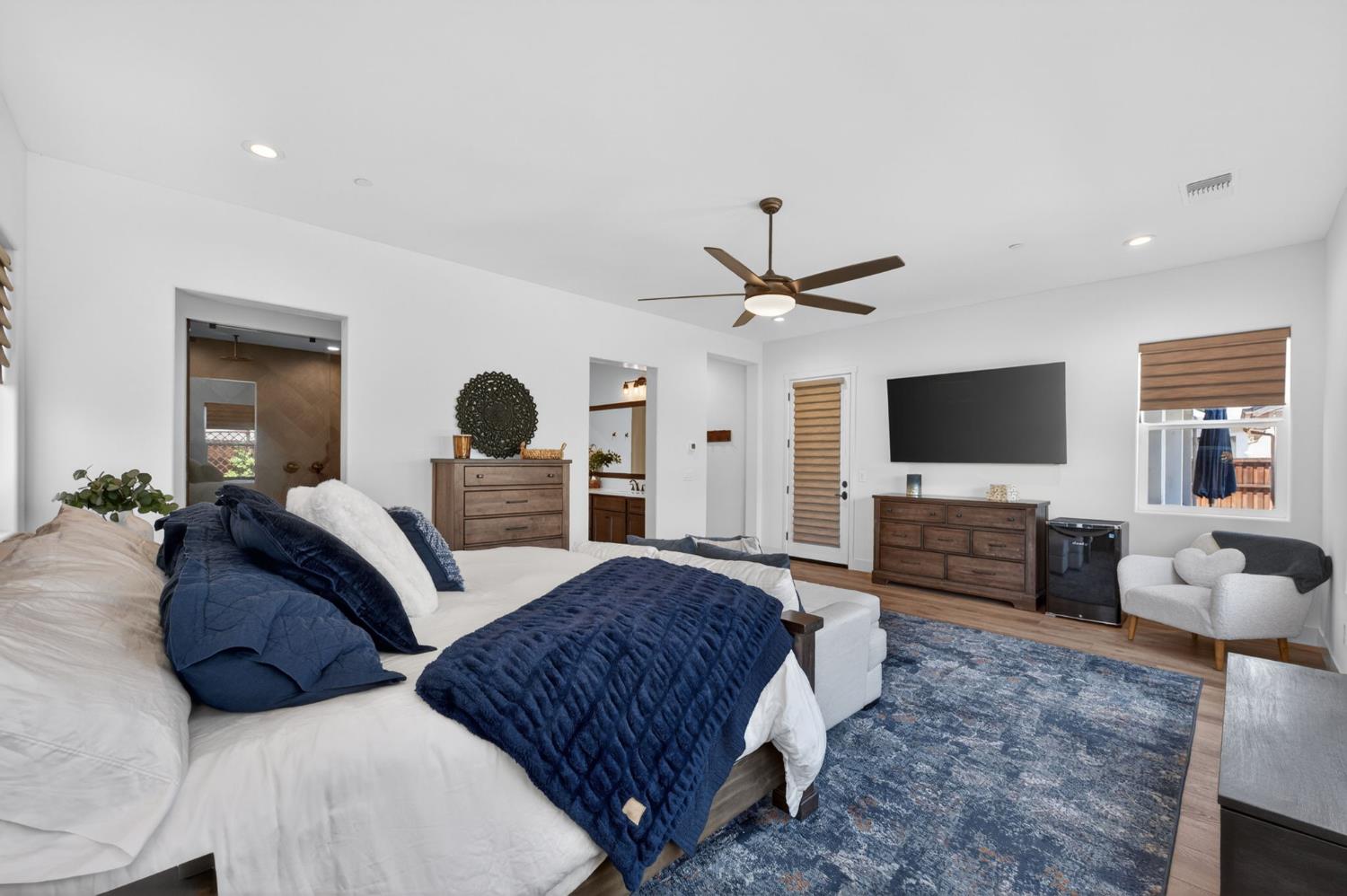 1715 N Renn Ave, Clovis, CA 93619
