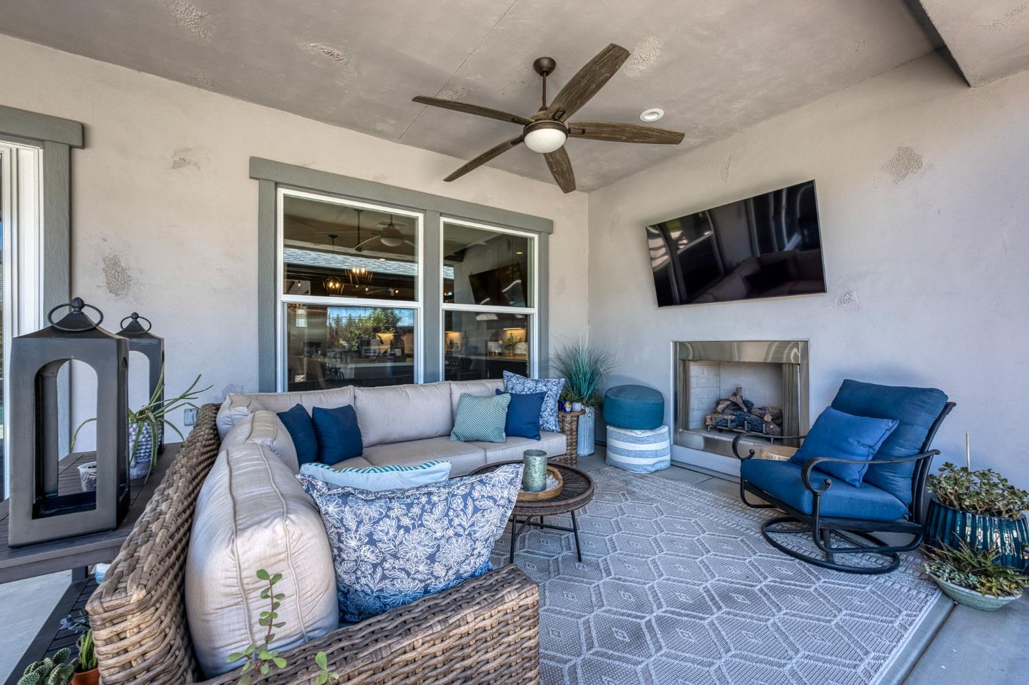 1715 N Renn Ave, Clovis, CA 93619